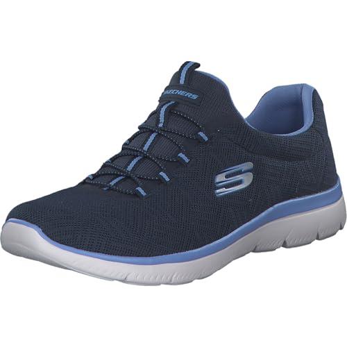 Skechers en foco: deportivos para él y para ella