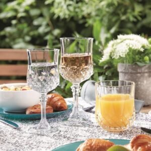 <p><strong>“Descubriendo el Brillo y la Elegancia de Longchamp en Kwarx”</strong></p>