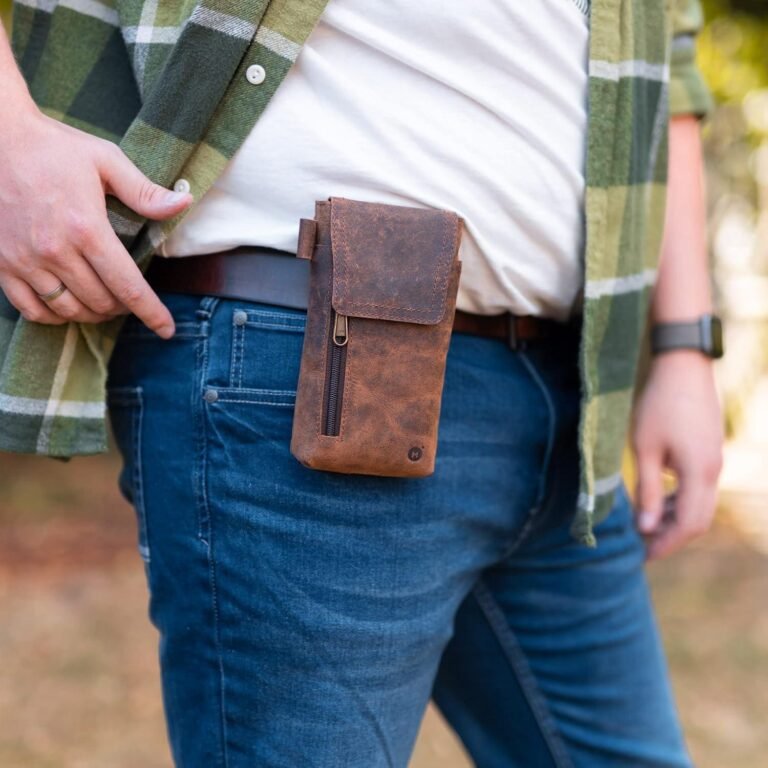 Funda Móvil de Cuero: Comodidad y Diseño Clásico Funda Móvil de Cuero: Comodidad y Diseño Clásico